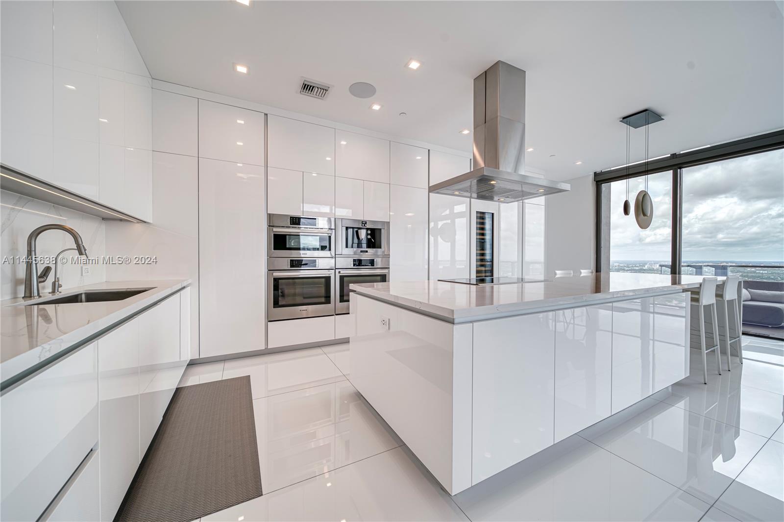 88 7th St, Miami, FL, 33130 United States, 4 Bedrooms Bedrooms, ,4 BathroomsBathrooms,Residential,For Sale,7th St,A11445638