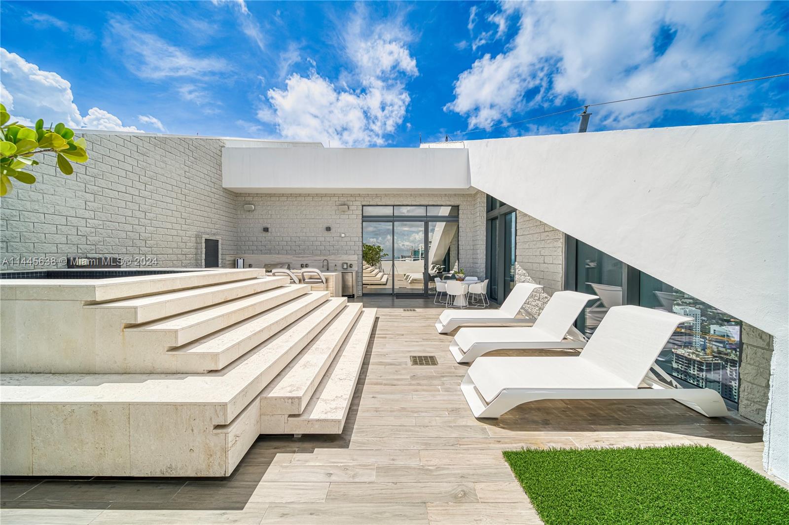 88 7th St, Miami, FL, 33130 United States, 4 Bedrooms Bedrooms, ,4 BathroomsBathrooms,Residential,For Sale,7th St,A11445638