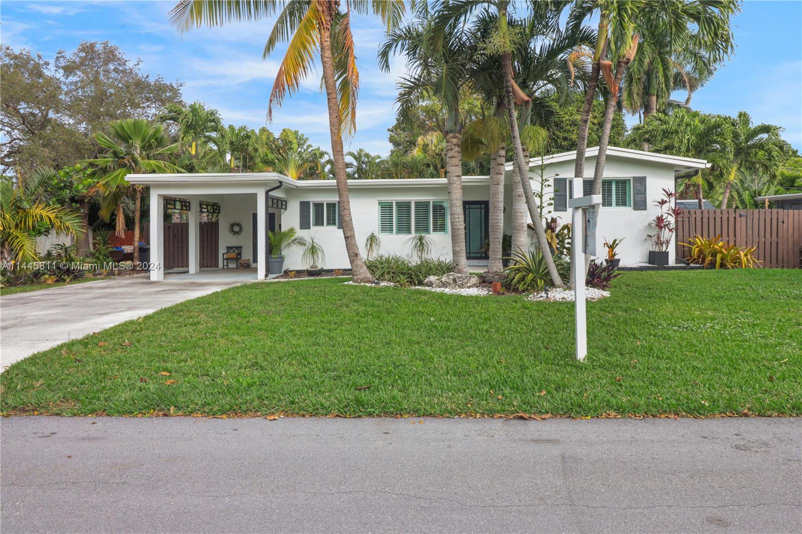 1417 NE 27th St, Wilton Manors, Florida 33334, 3 Bedrooms Bedrooms, ,2 BathroomsBathrooms,Residential,For Sale,1417 NE 27th St,A11445811