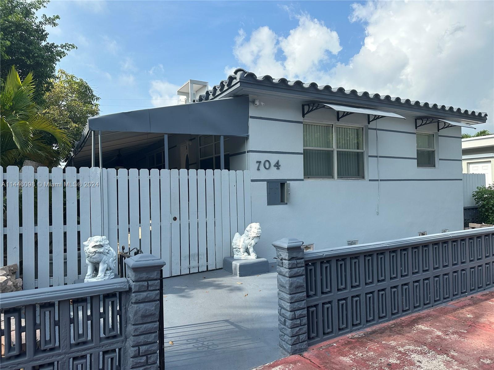 704 84th St 2, Miami Beach, Florida 33141, 2 Bedrooms Bedrooms, ,1 BathroomBathrooms,Residentiallease,For Rent,704 84th St 2,A11446098