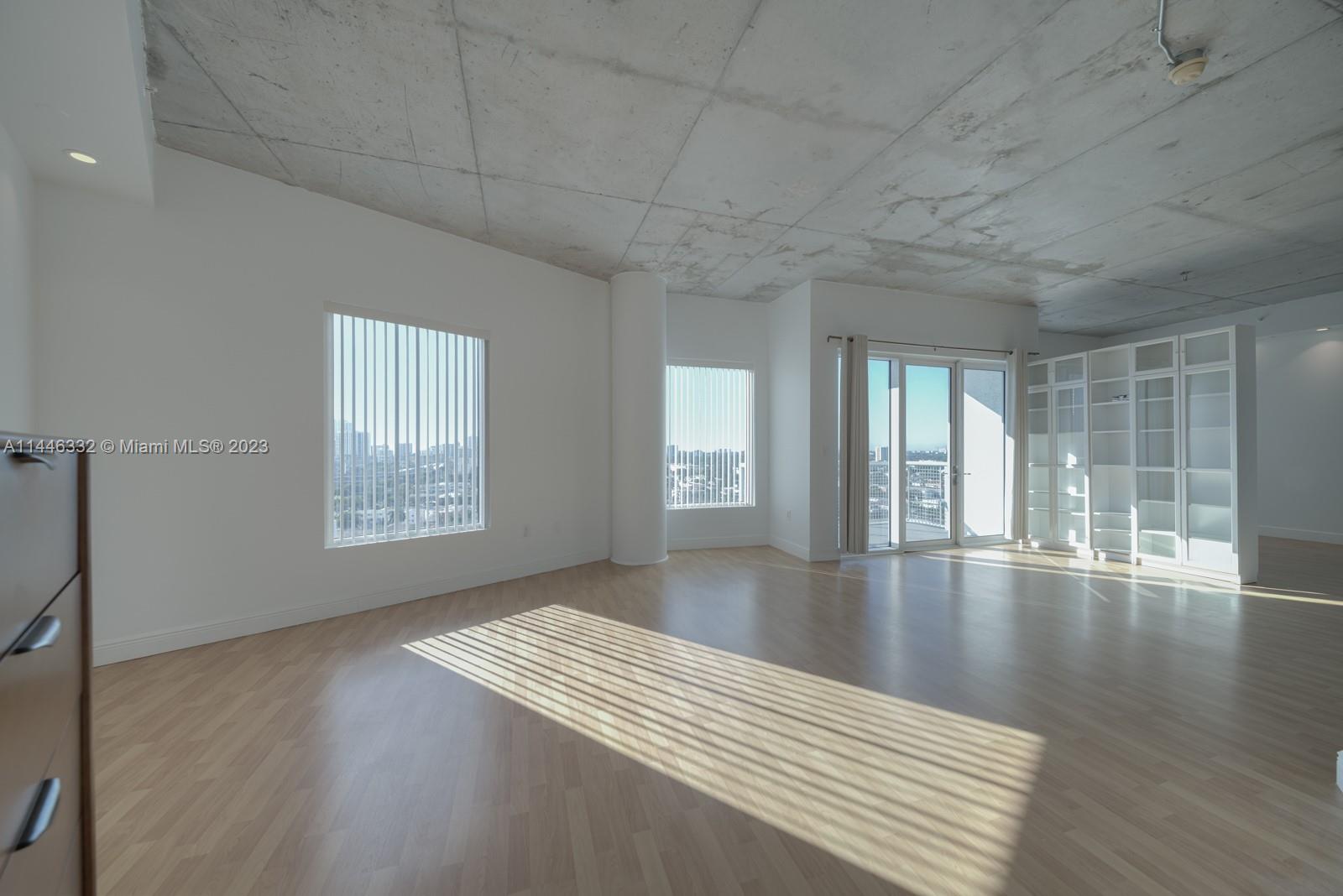 10 SW South River Dr 1406, Miami, Florida 33130, 2 Bedrooms Bedrooms, ,2 BathroomsBathrooms,Residential,For Sale,10 SW South River Dr 1406,A11446332
