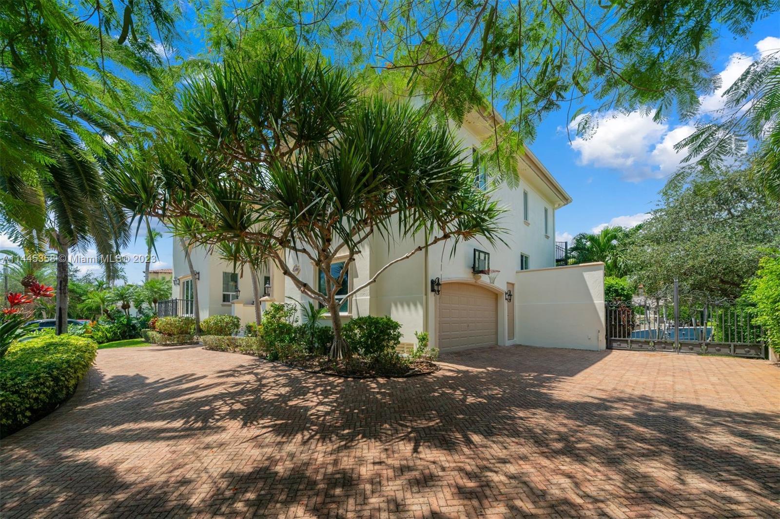 13050 Miranda St, Coral Gables, FL, 33156 United States, 6 Bedrooms Bedrooms, ,4 BathroomsBathrooms,Residential,For Sale,Miranda St,A11445358