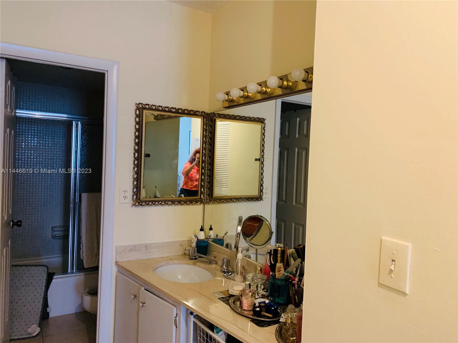 1985 Ocean Dr, Hallandale Beach, FL, 33009 United States, 2 Bedrooms Bedrooms, ,2 BathroomsBathrooms,Residential,For Sale,Ocean Dr,A11446619