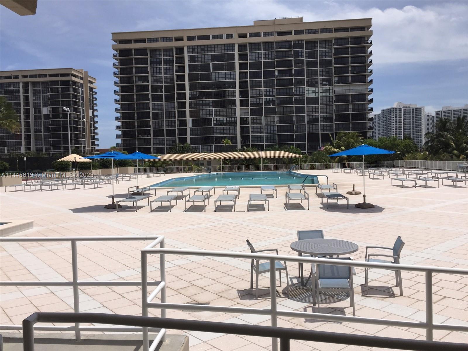 1985 S Ocean Dr 2G, Hallandale Beach, Florida 33009, 2 Bedrooms Bedrooms, ,2 BathroomsBathrooms,Residential,For Sale,1985 S Ocean Dr 2G,A11446619