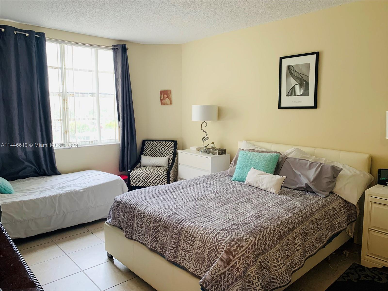 1985 S Ocean Dr 2G, Hallandale Beach, Florida 33009, 2 Bedrooms Bedrooms, ,2 BathroomsBathrooms,Residential,For Sale,1985 S Ocean Dr 2G,A11446619