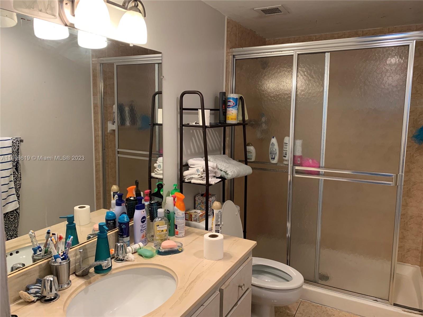 1985 Ocean Dr, Hallandale Beach, FL, 33009 United States, 2 Bedrooms Bedrooms, ,2 BathroomsBathrooms,Residential,For Sale,Ocean Dr,A11446619