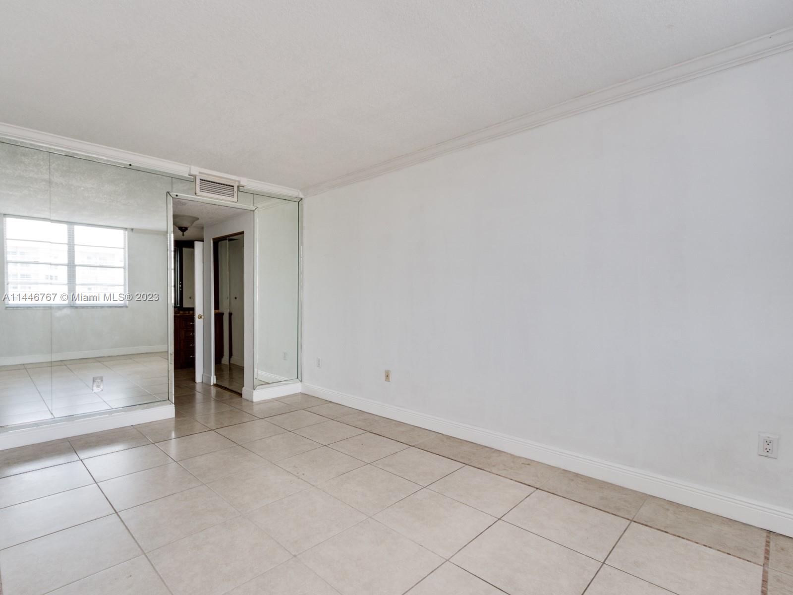 500 Bayview Dr, Sunny Isles Beach, FL, 33160 United States, 1 Bedroom Bedrooms, ,1 BathroomBathrooms,Residential,For Sale,Bayview Dr,A11446767