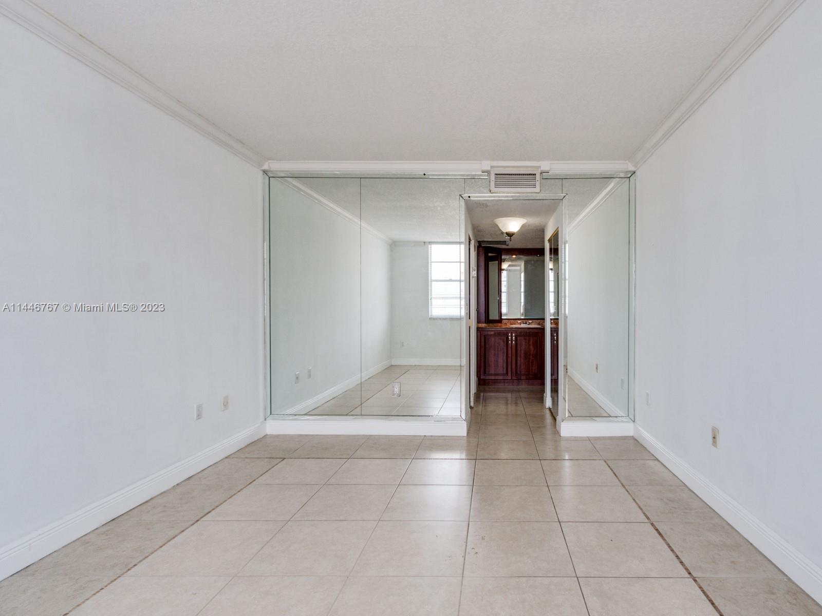 500 Bayview Dr, Sunny Isles Beach, FL, 33160 United States, 1 Bedroom Bedrooms, ,1 BathroomBathrooms,Residential,For Sale,Bayview Dr,A11446767