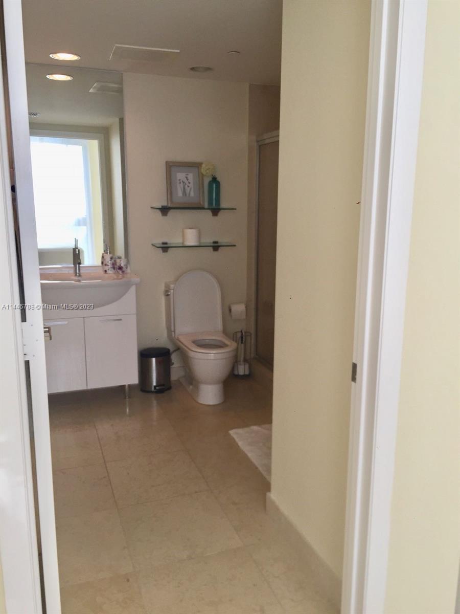 495 Brickell Ave, Miami, FL, 33131 United States, 2 Bedrooms Bedrooms, ,2 BathroomsBathrooms,Residential,For Sale,Brickell Ave,A11446788