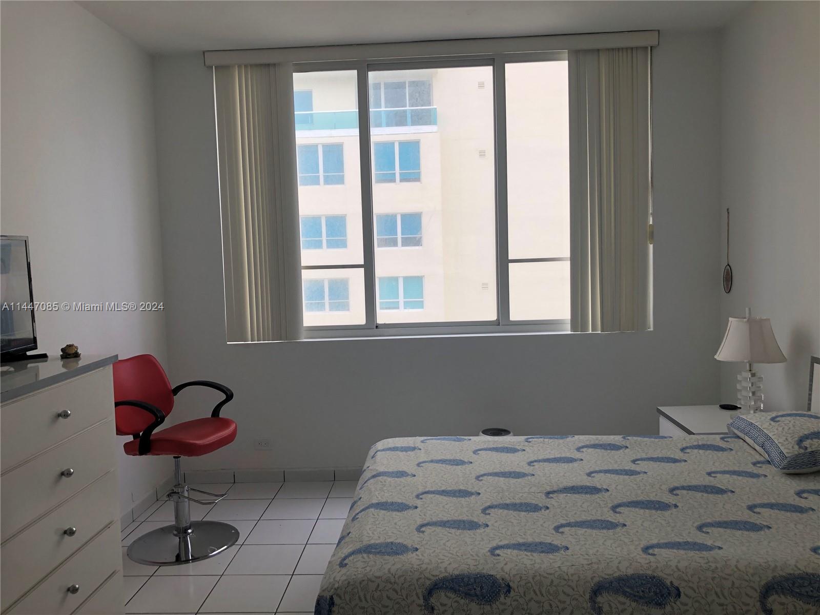 5005 Collins Ave, Miami Beach, FL, 33140 United States, 1 Bedroom Bedrooms, ,1 BathroomBathrooms,Residential,For Sale,Collins Ave,A11447085