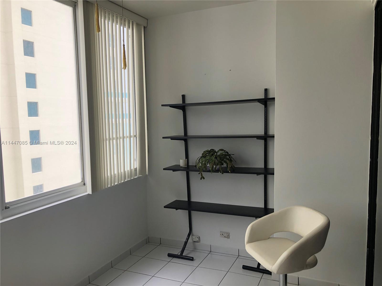 5005 Collins Ave, Miami Beach, FL, 33140 United States, 1 Bedroom Bedrooms, ,1 BathroomBathrooms,Residential,For Sale,Collins Ave,A11447085