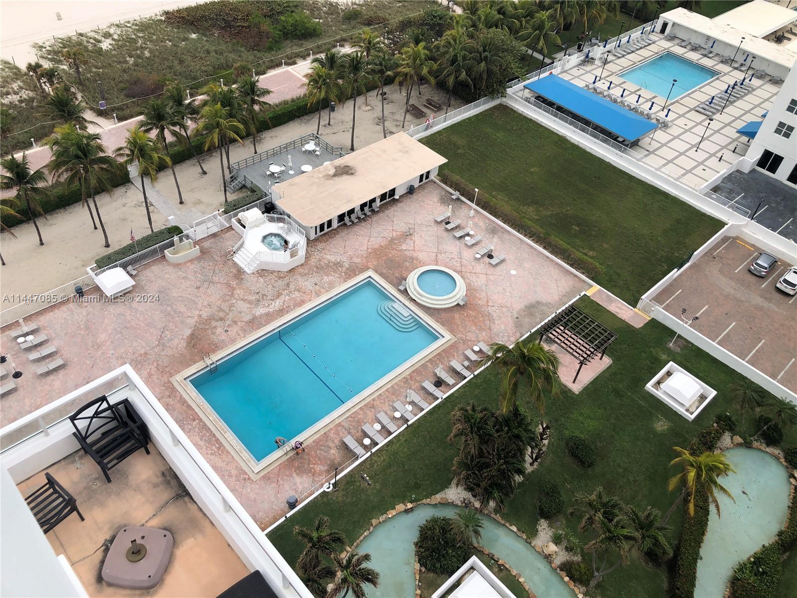 5005 Collins Ave, Miami Beach, FL, 33140 United States, 1 Bedroom Bedrooms, ,1 BathroomBathrooms,Residential,For Sale,Collins Ave,A11447085