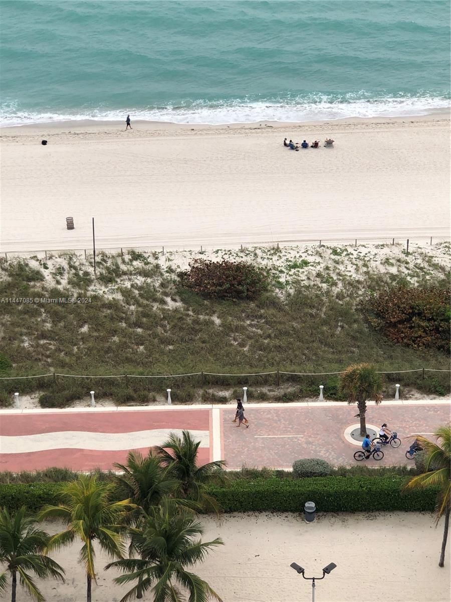 5005 Collins Ave, Miami Beach, FL, 33140 United States, 1 Bedroom Bedrooms, ,1 BathroomBathrooms,Residential,For Sale,Collins Ave,A11447085