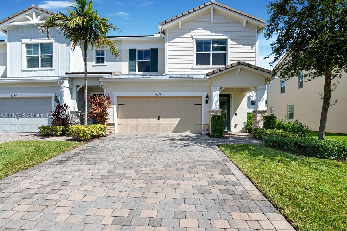 4111  Large Leaf Ln  For Sale A11447316, FL