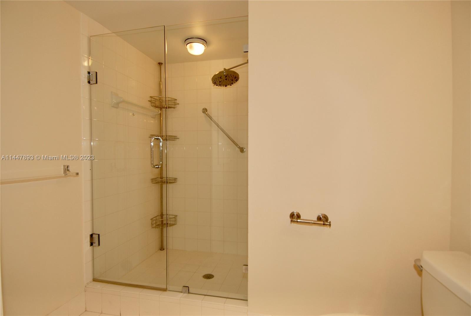 3600 YACHT CLUB DR 704, Aventura, Florida 33180, 2 Bedrooms Bedrooms, ,2 BathroomsBathrooms,Residentiallease,For Rent,3600 YACHT CLUB DR 704,A11447893