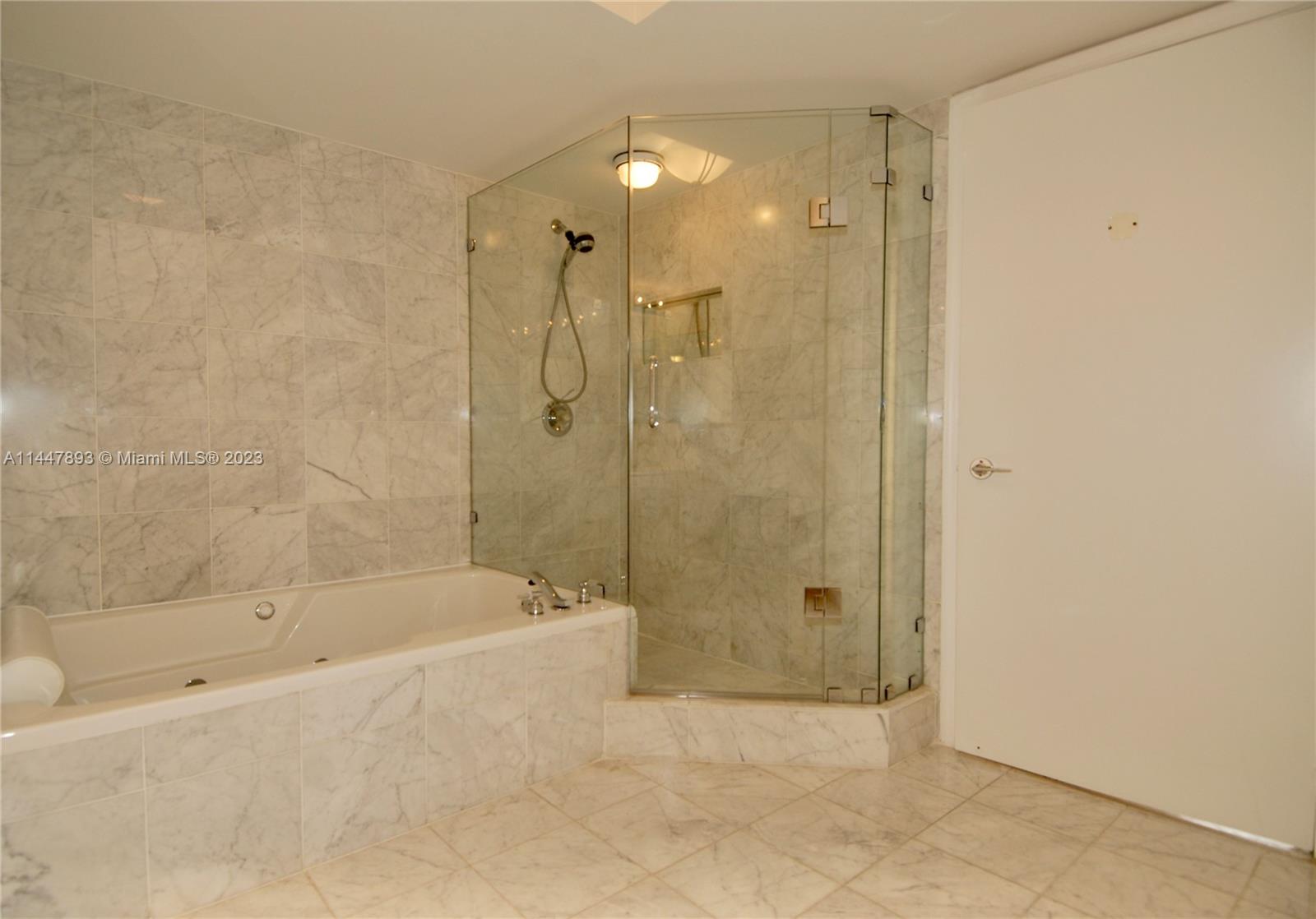 3600 YACHT CLUB DR 704, Aventura, Florida 33180, 2 Bedrooms Bedrooms, ,2 BathroomsBathrooms,Residentiallease,For Rent,3600 YACHT CLUB DR 704,A11447893