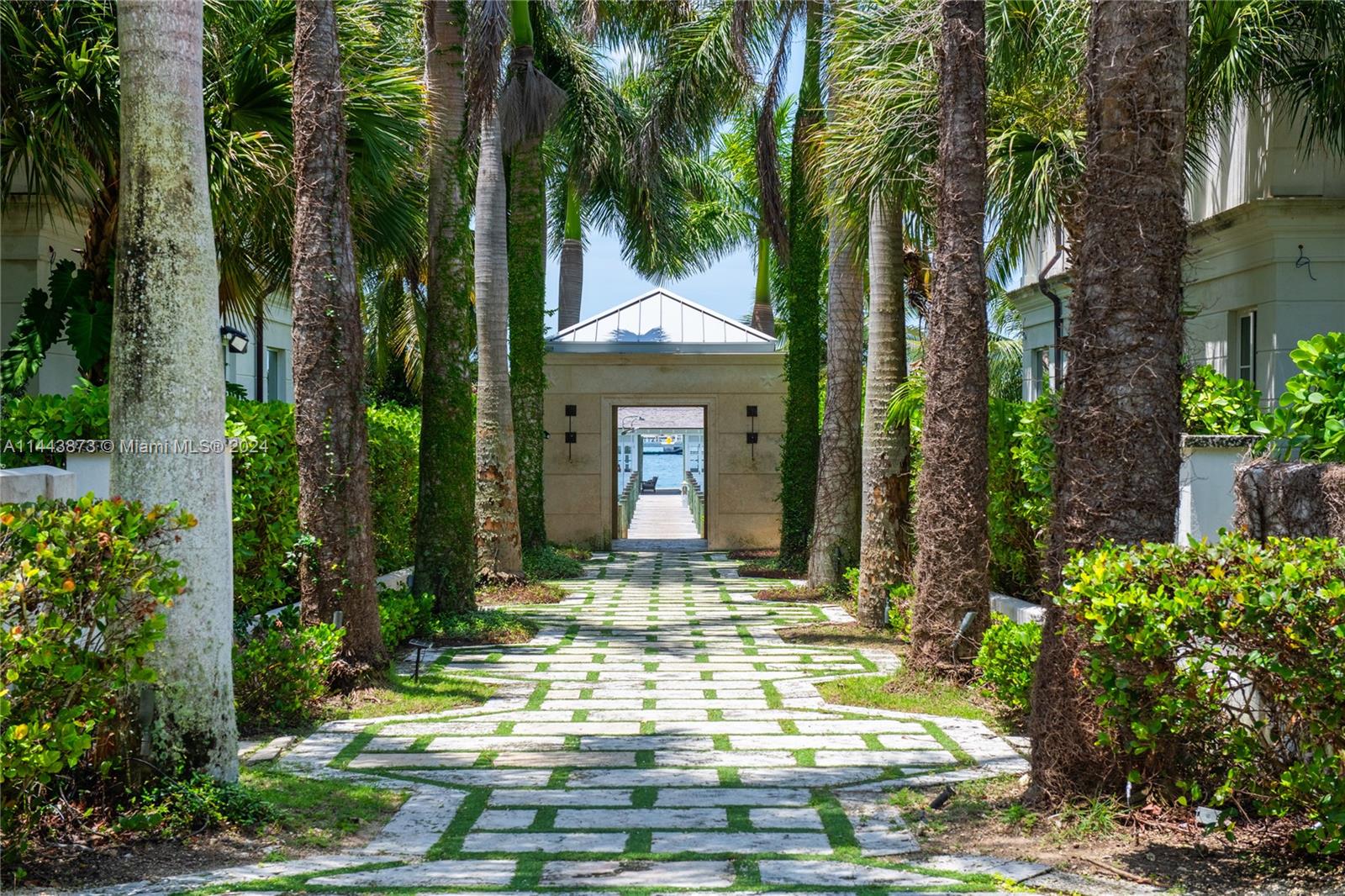 Villa 4 Beach House Villas, FL, BS, 3 Bedrooms Bedrooms, ,3 BathroomsBathrooms,Residential,For Sale,Beach House Villas,A11443873