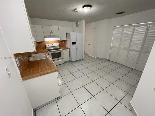 6985 NW 173rd Dr 1803, Hialeah, Florida 33015, 2 Bedrooms Bedrooms, ,2 BathroomsBathrooms,Residential,For Sale,6985 NW 173rd Dr 1803,A11448278