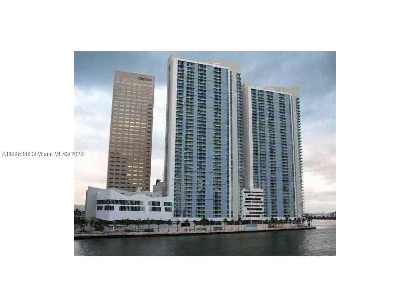 GREAT UNIT WITH 2 BED 2 BATH WITH AMAZING VIEWS * GREAT BUILDING FULL OF AMENITIES, 24H SECURITY.
EXCELLENT LOCATION IN DOWNTOWN MIAMI JUST A FEW STEPS FROM RESTAURANTS, SHOPS, BANKS,
ENTERTAINMENT AND MUCH MORE. UNIT AVAILABLE BY OCTOBER 2, 2023 * NO PETS *