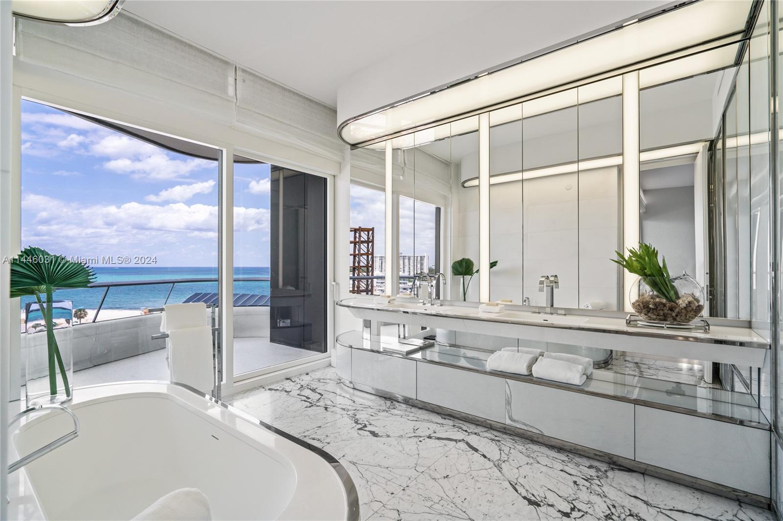 3315 Collins Ave, Miami Beach, FL, 33140 United States, 2 Bedrooms Bedrooms, ,2 BathroomsBathrooms,Residential,For Sale,Collins Ave,A11446031