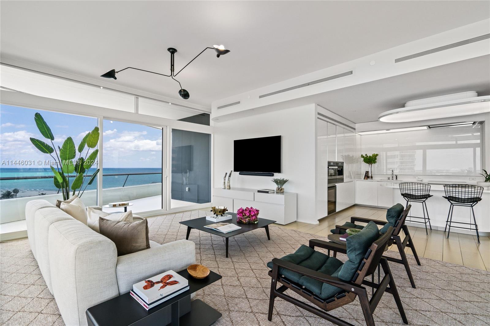 3315 Collins Ave, Miami Beach, FL, 33140 United States, 2 Bedrooms Bedrooms, ,2 BathroomsBathrooms,Residential,For Sale,Collins Ave,A11446031