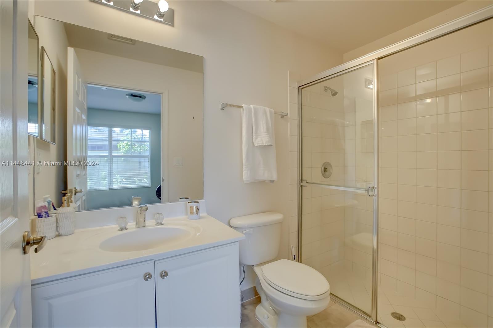 1033 NE 17th Way #506, Fort Lauderdale, Florida image 11