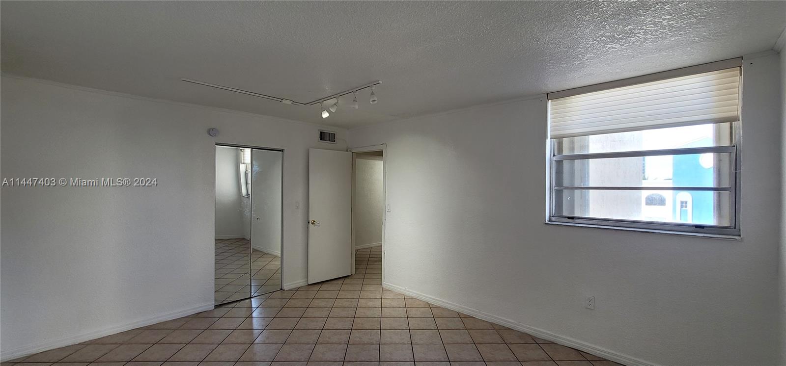 5055 7th St, Miami, FL, 33126 United States, 2 Bedrooms Bedrooms, ,2 BathroomsBathrooms,Residential,For Sale,7th St,A11447403