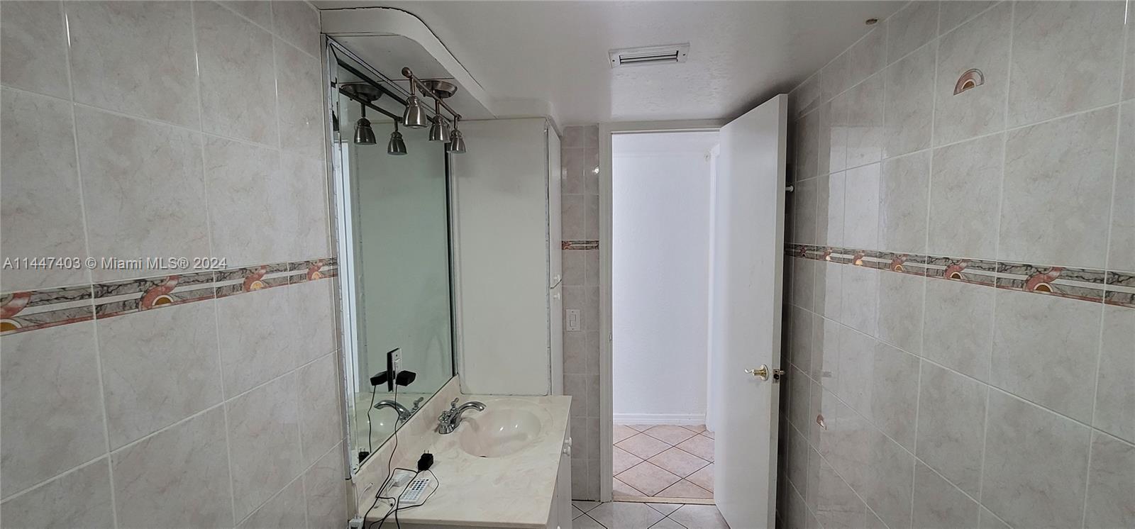 5055 7th St, Miami, FL, 33126 United States, 2 Bedrooms Bedrooms, ,2 BathroomsBathrooms,Residential,For Sale,7th St,A11447403