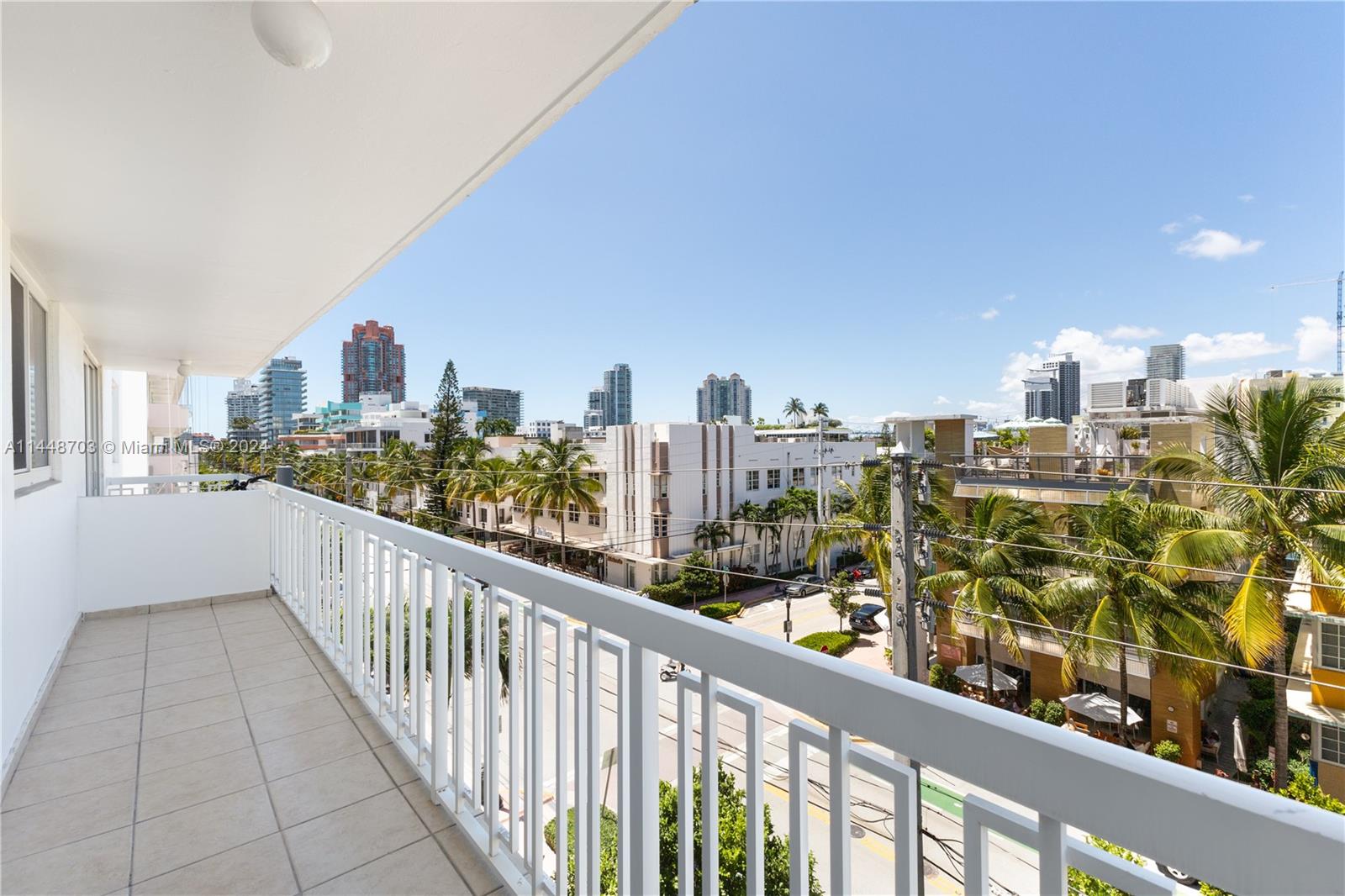 401 Ocean Dr, Miami Beach, FL, 33139 United States, 1 Bedroom Bedrooms, ,1 BathroomBathrooms,Residential,For Sale,Ocean Dr,A11448703