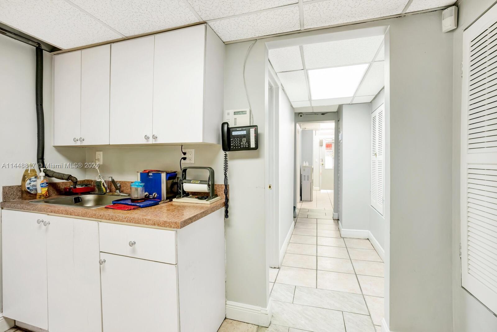 5169 SW 8th St, Miami, Florida 33134, ,Businessopportunity,For Sale,5169 SW 8th St,A11448817