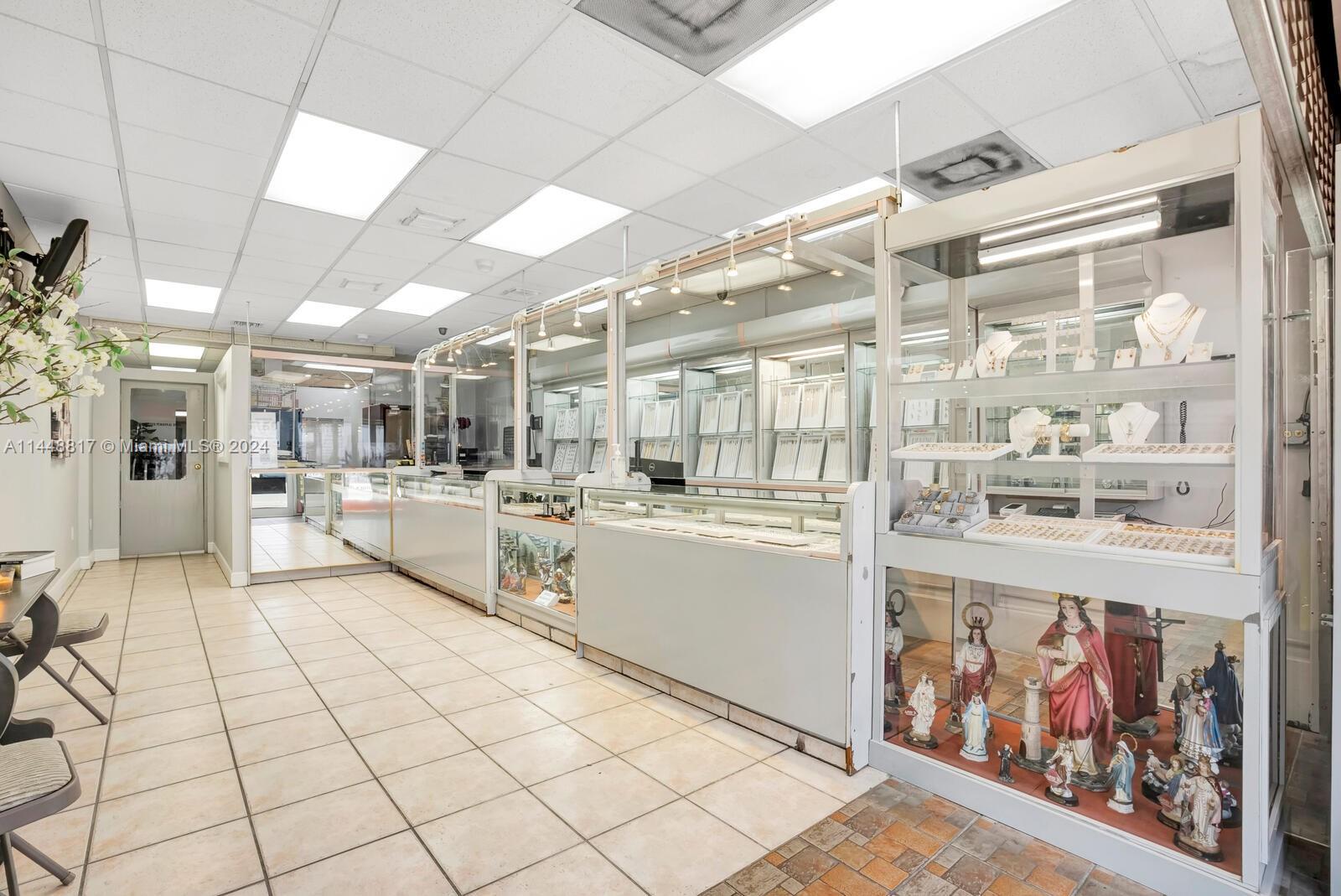 5169 SW 8th St, Miami, Florida 33134, ,Businessopportunity,For Sale,5169 SW 8th St,A11448817