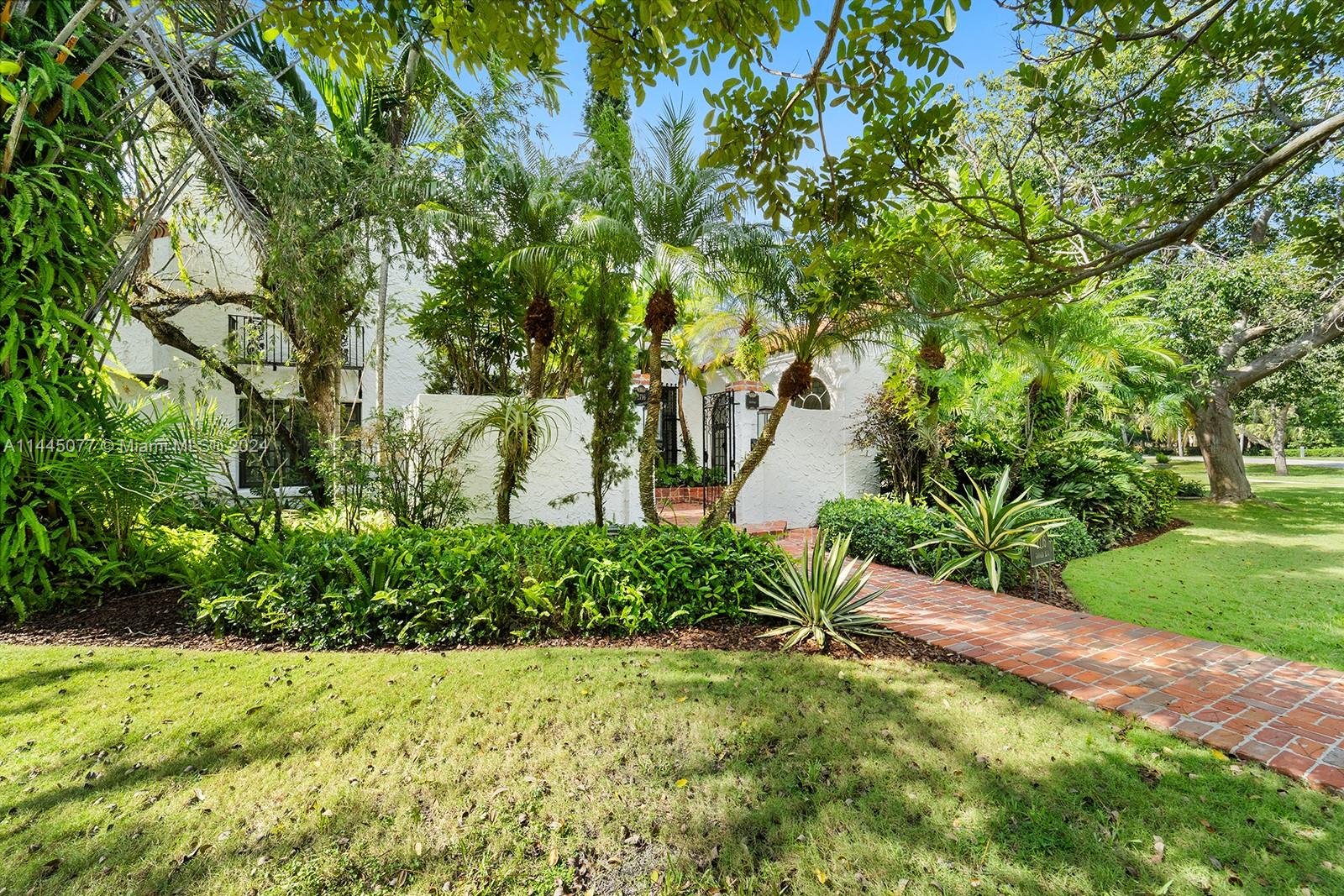2716 Granada Blvd, Coral Gables, FL, 33134 United States, 6 Bedrooms Bedrooms, ,5 BathroomsBathrooms,Residential,For Sale,Granada Blvd,A11445077