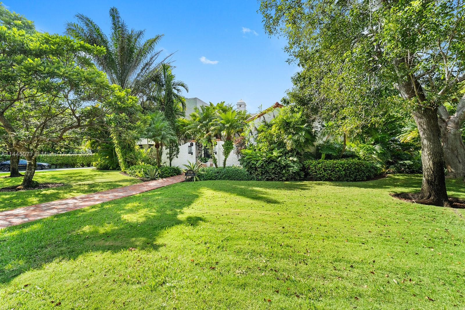 2716 Granada Blvd, Coral Gables, FL, 33134 United States, 6 Bedrooms Bedrooms, ,5 BathroomsBathrooms,Residential,For Sale,Granada Blvd,A11445077