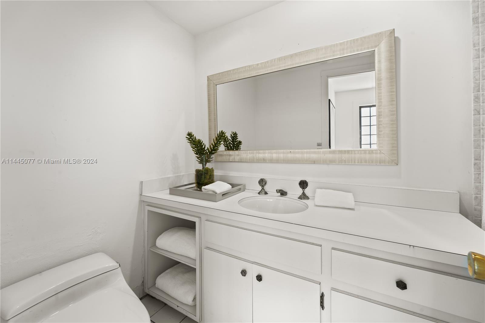 2716 Granada Blvd, Coral Gables, FL, 33134 United States, 6 Bedrooms Bedrooms, ,5 BathroomsBathrooms,Residential,For Sale,Granada Blvd,A11445077