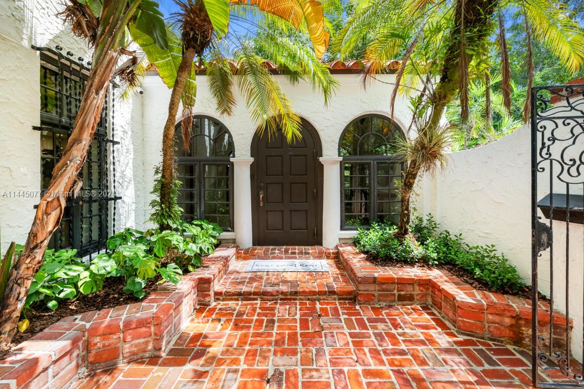 2716 Granada Blvd, Coral Gables, FL, 33134 United States, 6 Bedrooms Bedrooms, ,5 BathroomsBathrooms,Residential,For Sale,Granada Blvd,A11445077