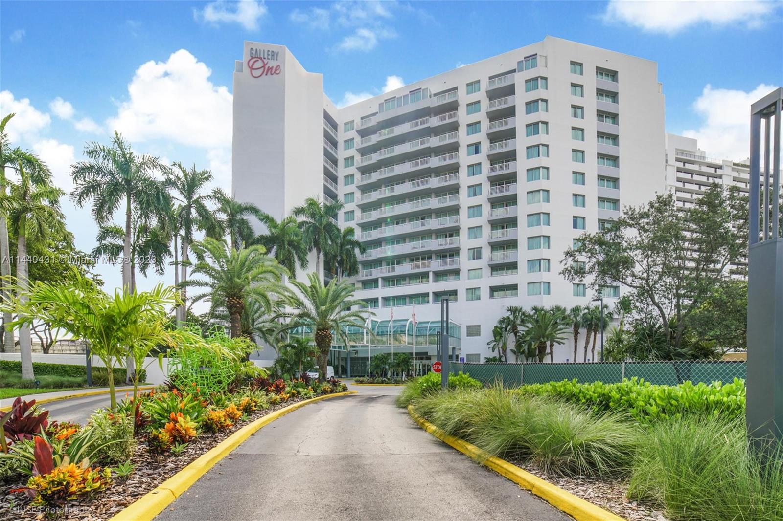 2670 Sunrise Blvd, Fort Lauderdale, FL, 33304 United States, 1 Bedroom Bedrooms, ,1 BathroomBathrooms,Residential,For Sale,Sunrise Blvd,A11449431