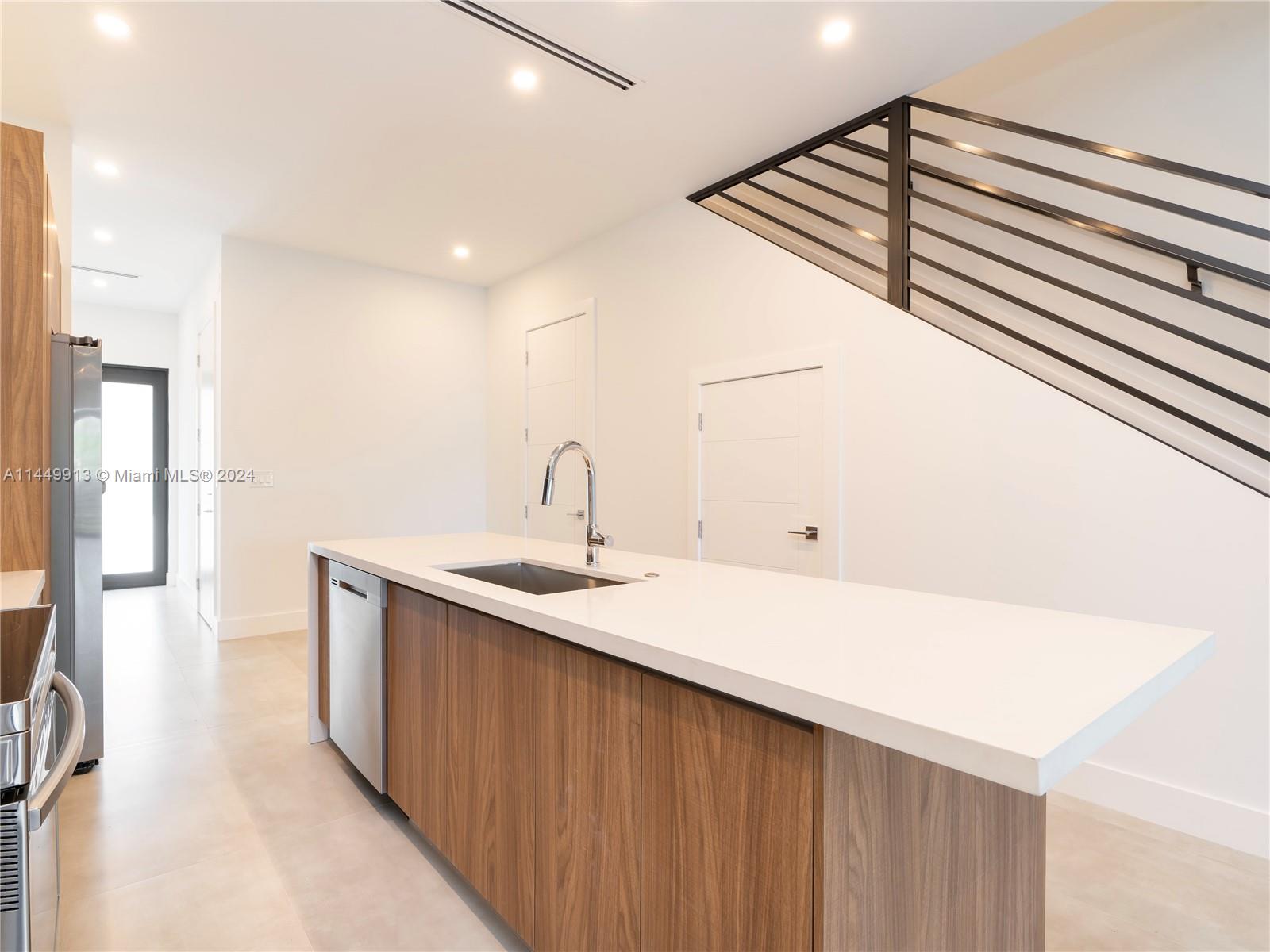 1118 10th Ave, Fort Lauderdale, FL, 33304 United States, 3 Bedrooms Bedrooms, ,2 BathroomsBathrooms,Residential,For Sale,10th Ave,A11449913