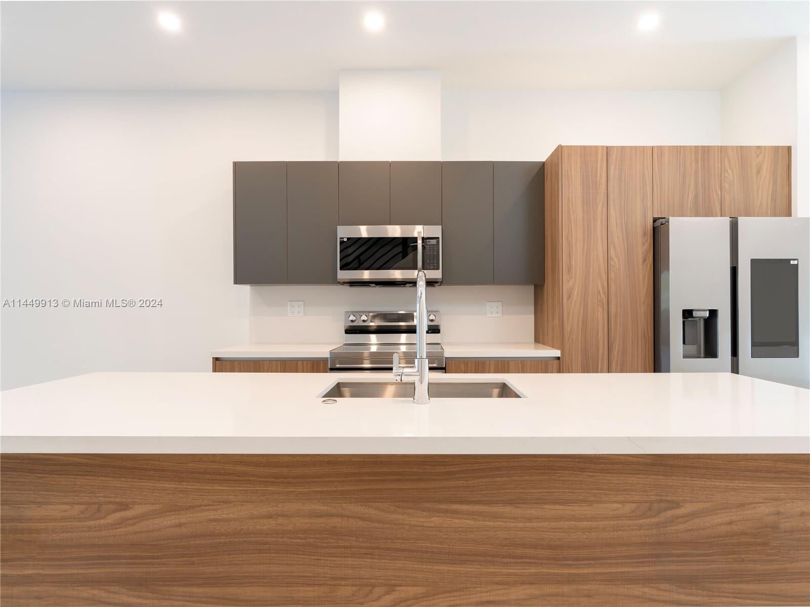 1118 10th Ave, Fort Lauderdale, FL, 33304 United States, 3 Bedrooms Bedrooms, ,2 BathroomsBathrooms,Residential,For Sale,10th Ave,A11449913