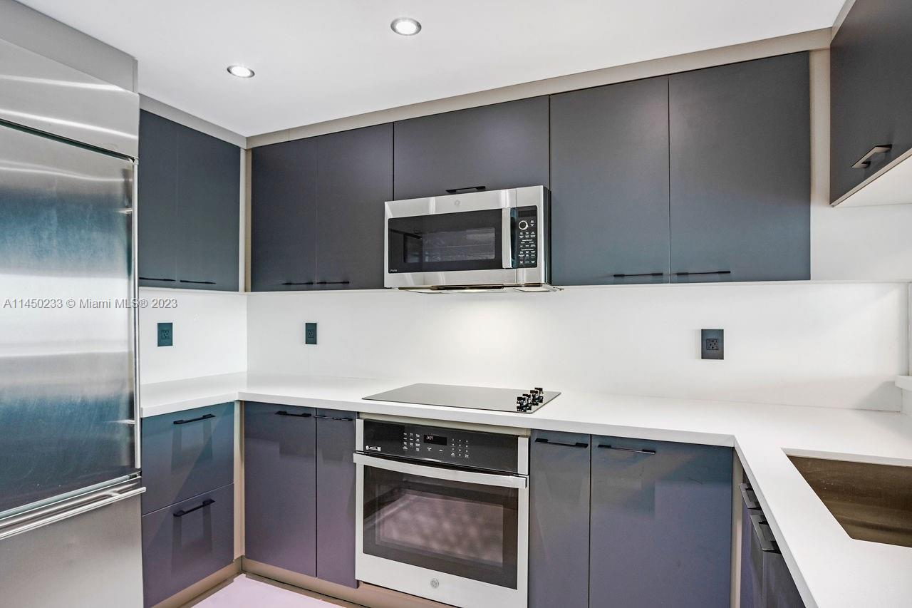 540 West Ave 2211, Miami Beach, Florida 33139, 2 Bedrooms Bedrooms, ,2 BathroomsBathrooms,Residential,For Sale,540 West Ave 2211,A11450233