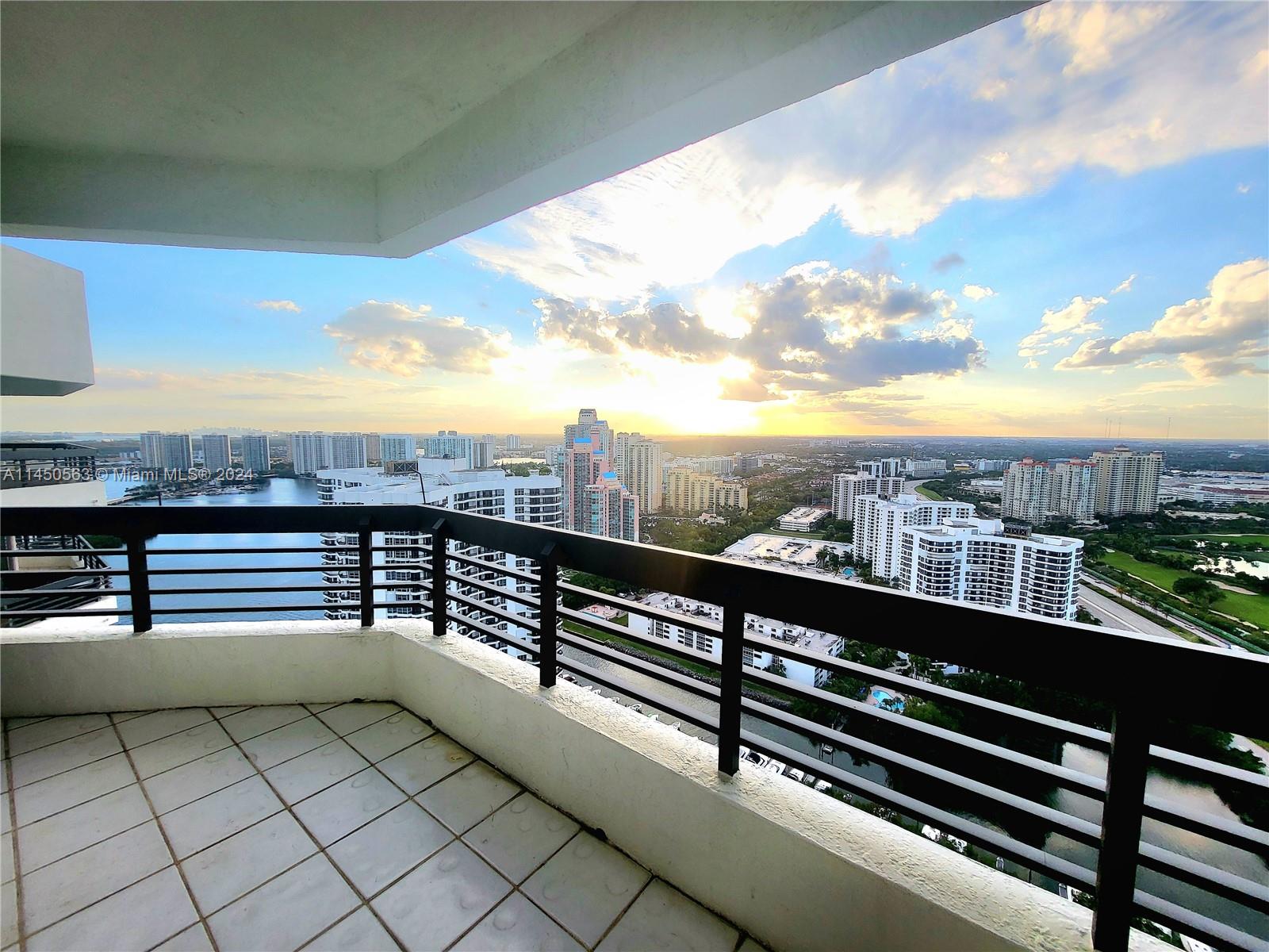 3500 Mystic Pointe Dr, Aventura, FL, 33180 United States, 2 Bedrooms Bedrooms, ,2 BathroomsBathrooms,Residential,For Sale,Mystic Pointe Dr,A11450563