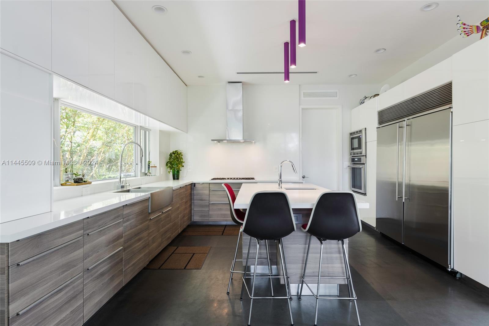 2132 Tigertail Ave, Miami, FL, 33133 United States, 5 Bedrooms Bedrooms, ,5 BathroomsBathrooms,Residential,For Sale,Tigertail Ave,A11445509