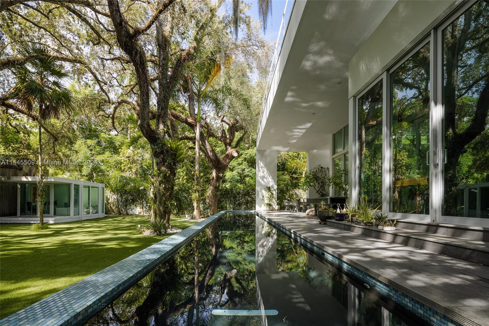 2132 Tigertail Ave, Miami, FL, 33133 United States, 5 Bedrooms Bedrooms, ,5 BathroomsBathrooms,Residential,For Sale,Tigertail Ave,A11445509