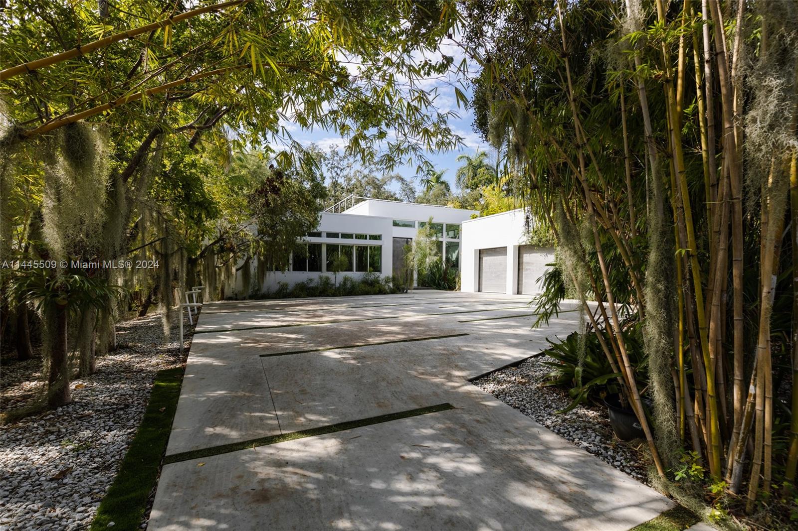 2132 Tigertail Ave, Miami, FL, 33133 United States, 5 Bedrooms Bedrooms, ,5 BathroomsBathrooms,Residential,For Sale,Tigertail Ave,A11445509