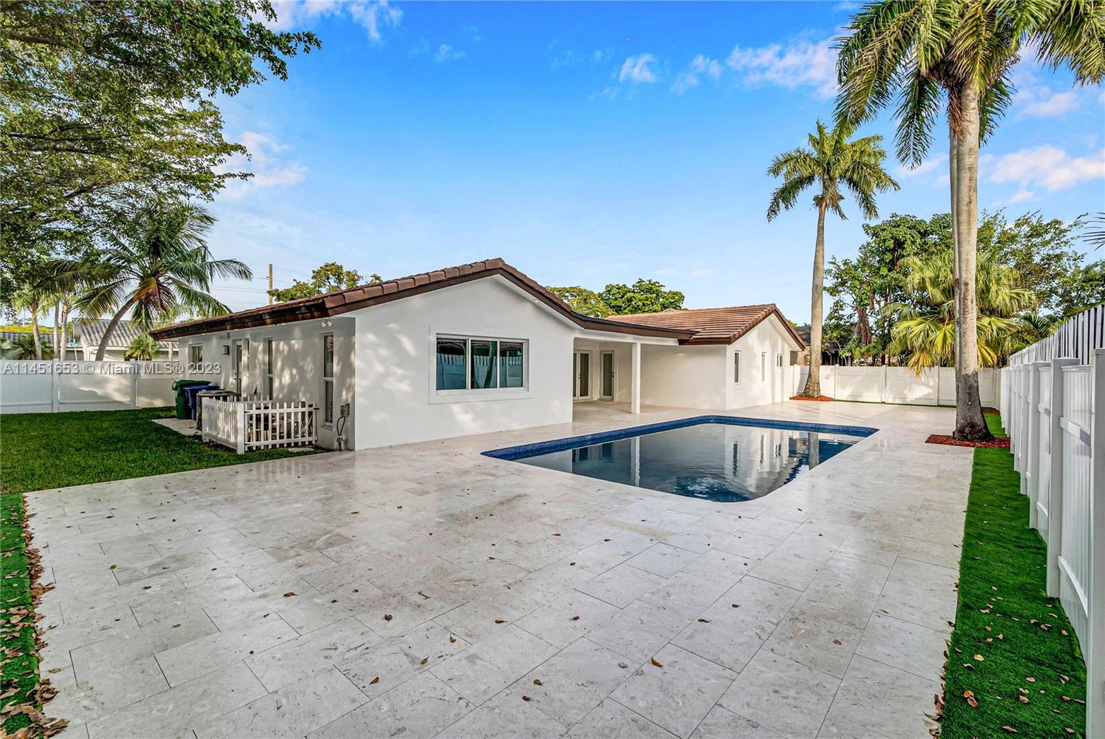 2000 214th Ter, Miami, FL, 33179 United States, 4 Bedrooms Bedrooms, ,3 BathroomsBathrooms,Residential,For Sale,214th Ter,A11451653