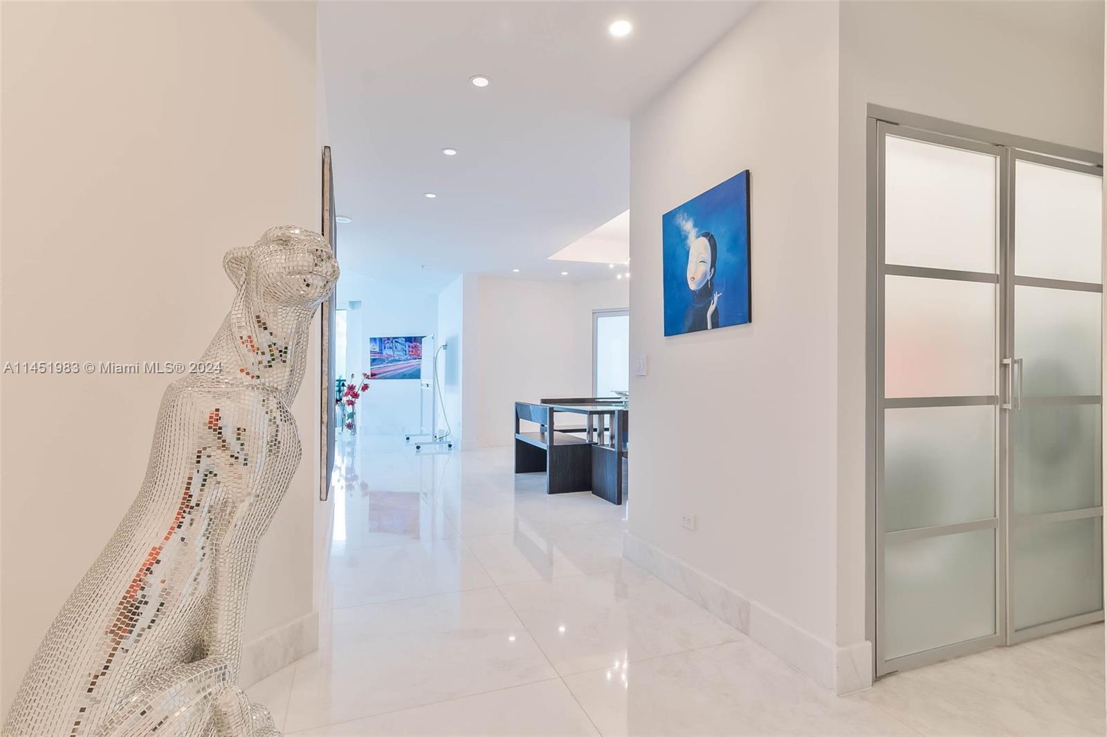 848 Brickell Key Dr, Miami, FL, 33131 United States, 3 Bedrooms Bedrooms, ,2 BathroomsBathrooms,Residential,For Sale,Brickell Key Dr,A11451983