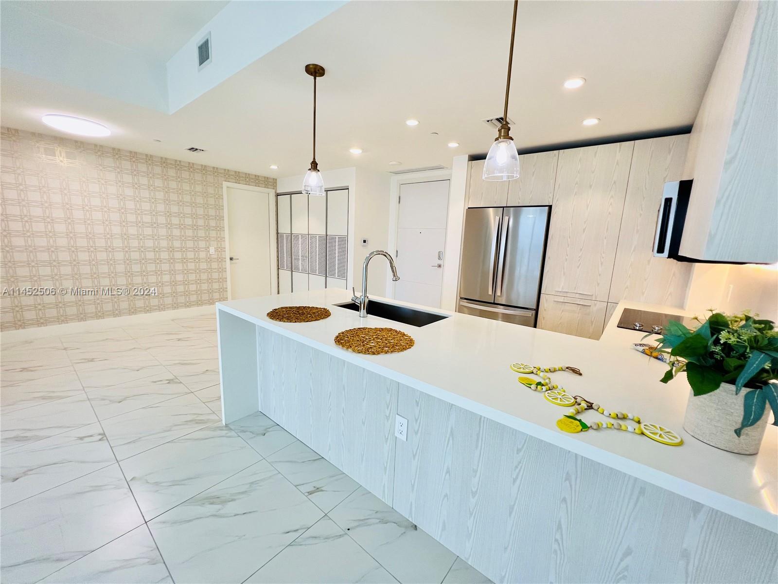 2000 Metropica Way 2406, Sunrise, Florida 33323, 2 Bedrooms Bedrooms, ,2 BathroomsBathrooms,Residentiallease,For Rent,2000 Metropica Way 2406,A11452506