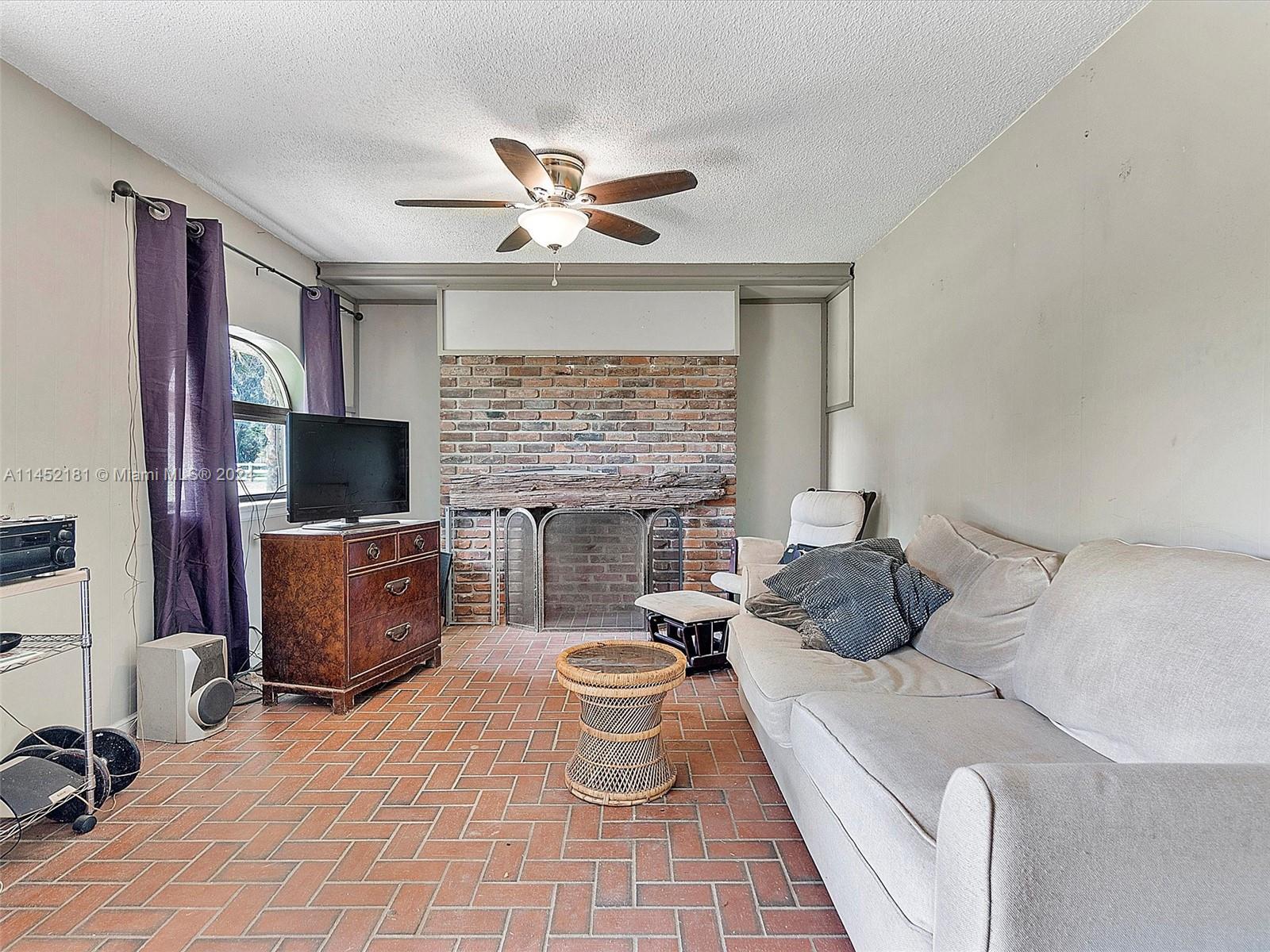 Unique Arched window