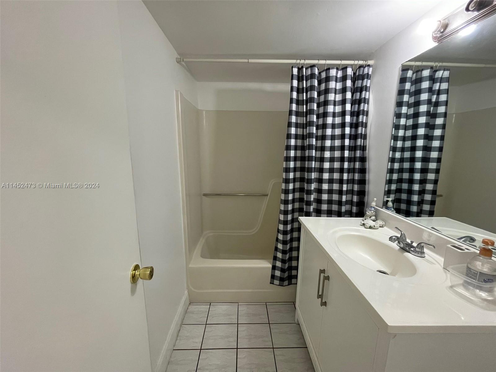 10501 Broward Blvd, Plantation, FL, 33324 United States, 2 Bedrooms Bedrooms, ,2 BathroomsBathrooms,Residential,For Sale,Broward Blvd,A11452473