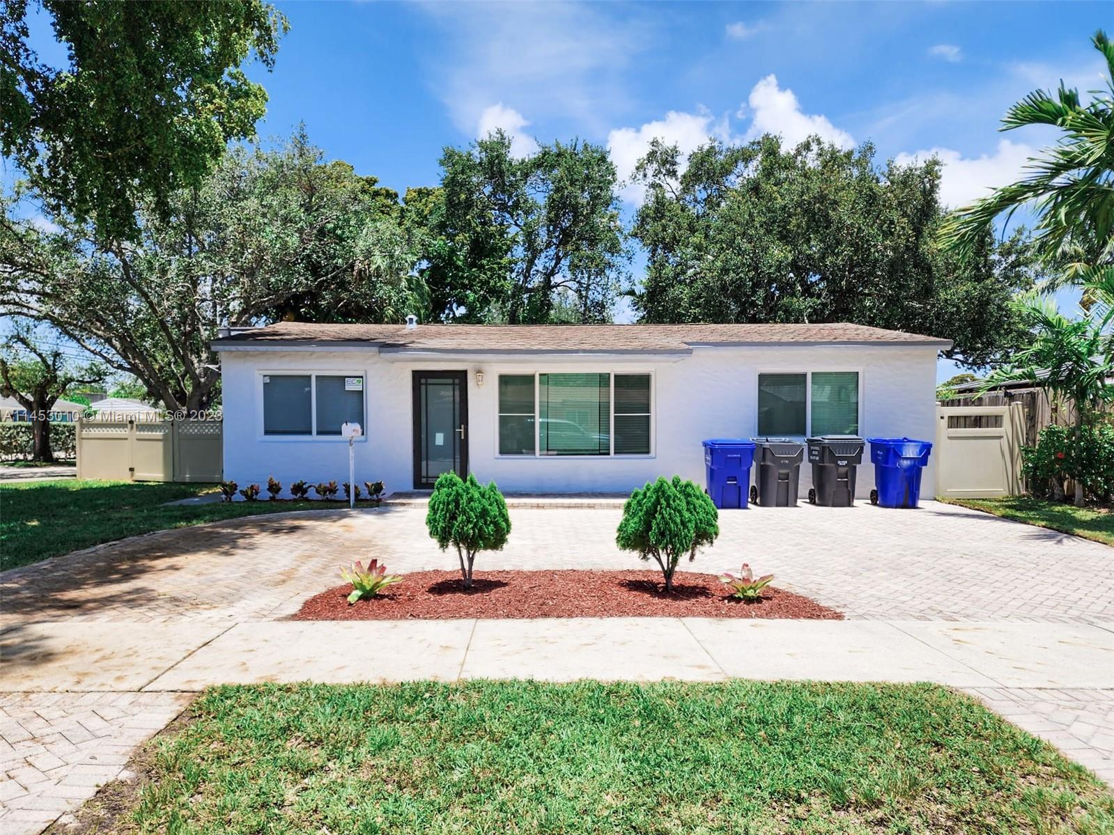 2729  Coolidge St  For Sale A11453010, FL