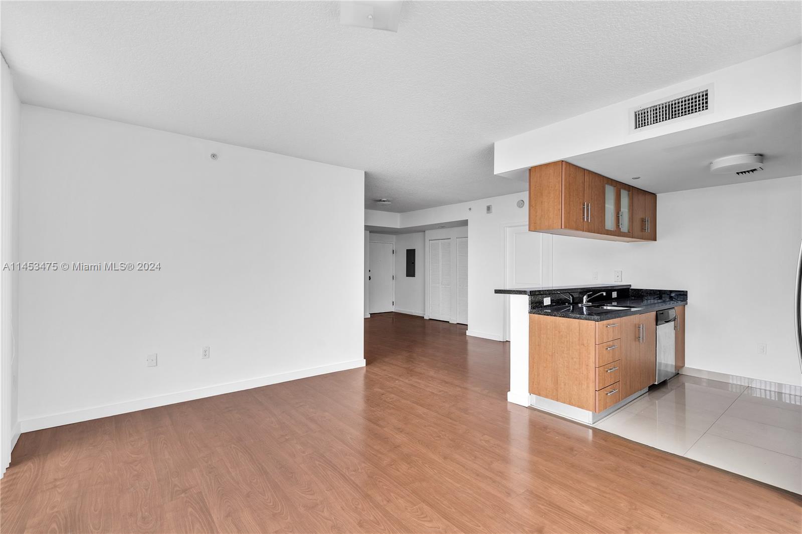 601 NE 23rd St 1106, Miami, Florida 33137, 3 Bedrooms Bedrooms, ,2 BathroomsBathrooms,Residential,For Sale,601 NE 23rd St 1106,A11453475